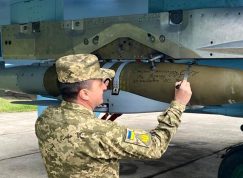 Puma JDAM-ER na ukrajinském Su-27