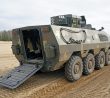 Zadní rampa ukrajinského transportéru BTR-60 Chorunžij
