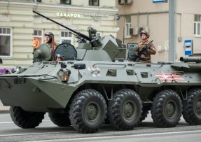 Transportér BTR-82