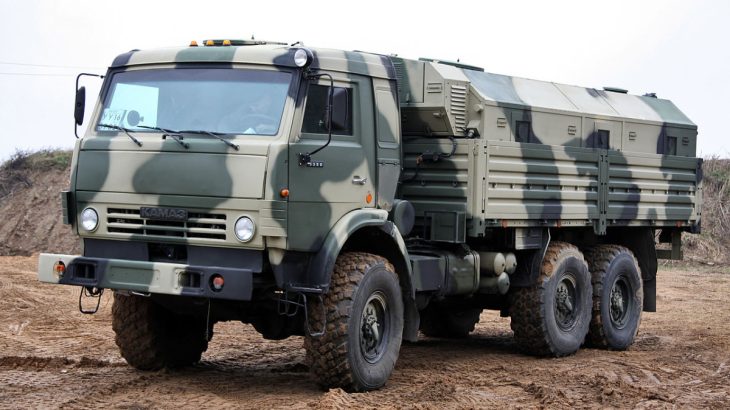 Ruský nákladní automobil KamAZ-5350