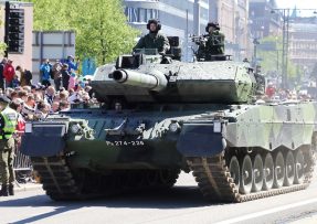 Finský tank Leopard 2A6