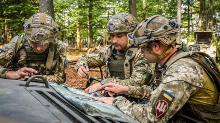 Ukrajinští výsadkáři při výcviku