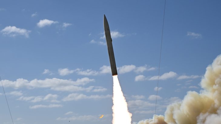 Test hypersonické zbraně LRHW zvané Dark Eagle