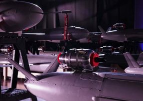Ukrajinský kříženec mezi střelou a dronem Peklo má proudový motor