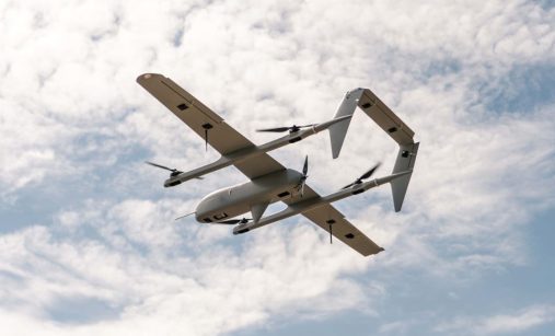 Dron H10 Poseidon za letu