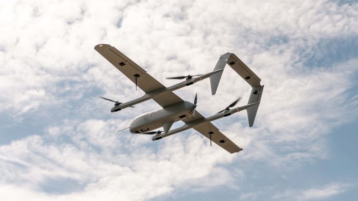 Dron H10 Poseidon za letu