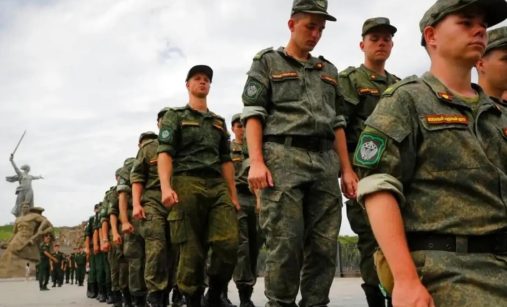 Ruští vojáci, branci v odvodu