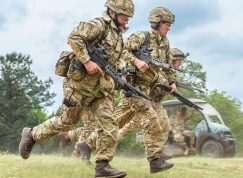 Britští vojáci královské armády