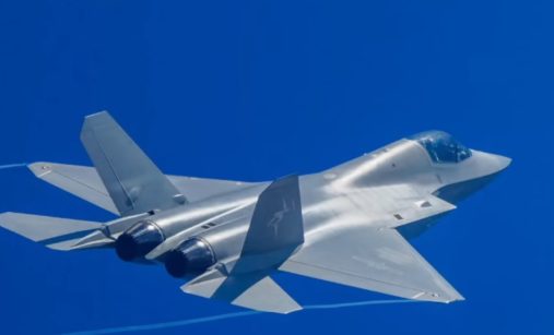 Letící čínské letoun J-35A