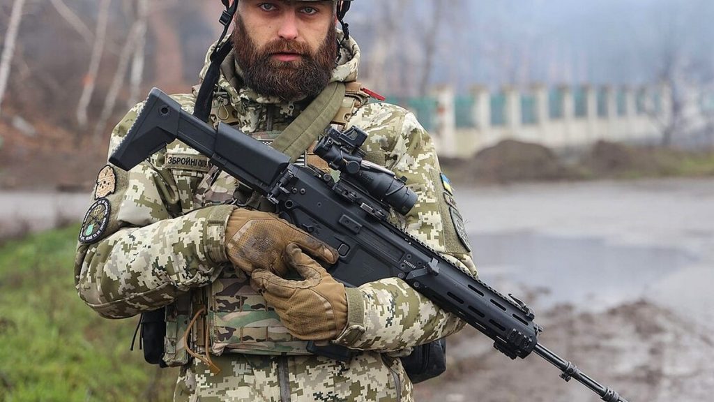Ukrajinský voják s CZ BREN 2