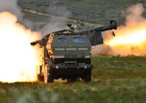 Raketomet M142 HIMARS