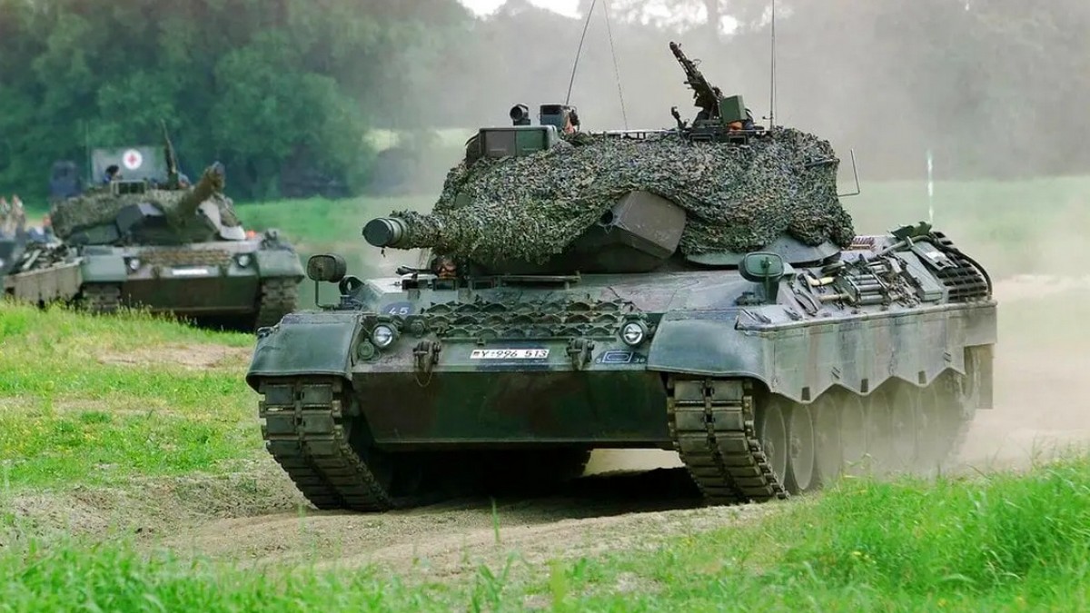Může být budoucností: Ukrajina dostane na testování jediný belgický tank Leopard 1 s vlastní střelou. Ruský T-72B3M asi nezničí