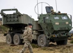 Salvový raketomet M142 HIMARS