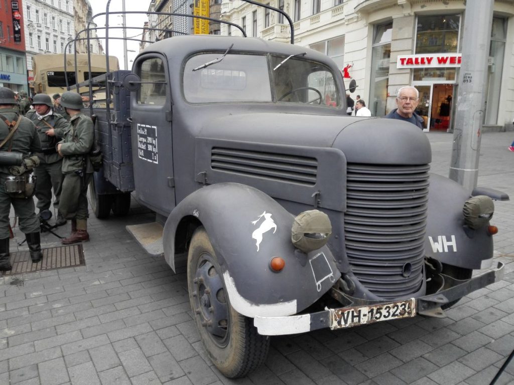 Praga RN, v barvách Wehrmachtu při 70. oslavách osvobození Brna, 2015