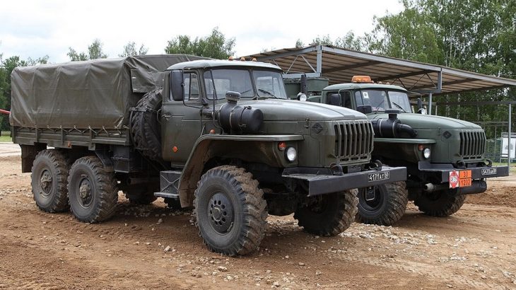 Ruský náklaďák Ural-4320