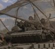 Ruský tank T-72 s protitankovou zábranou