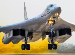 Vzlet bombardéru Tupolev Tu-160