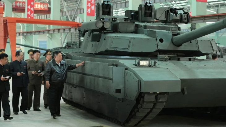 Kim Čong-un u tanku Cheonma-2