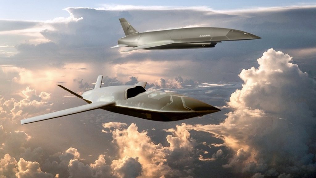 Animace dronů YFQ-42 (vpředu) a YFQ-44