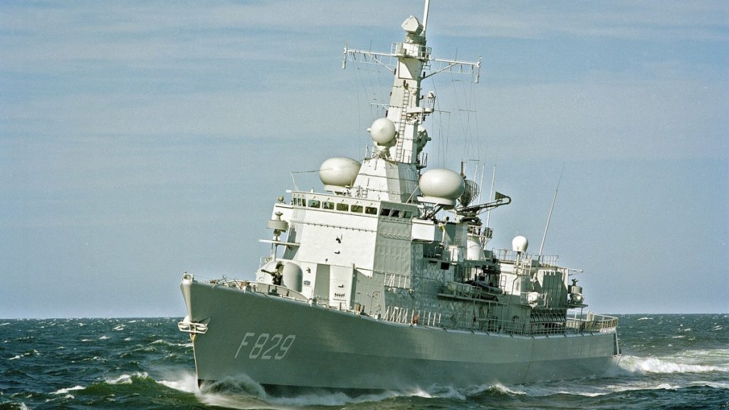 Fregata Louise-Marie jako nizozemská Willem van der Zaan