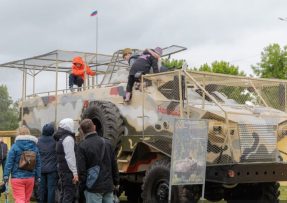 Vystavěné obrněné vozidlo Nakhalyonok z Podněstří