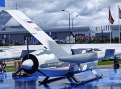S-76 má vzadu tlačnou vrtuli