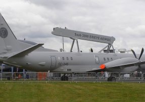 Letoun včasné výstrahy SAAB 2000 Erieye AEW&C
