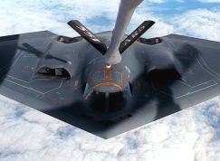 B-2 Spirit tankuje za letu
