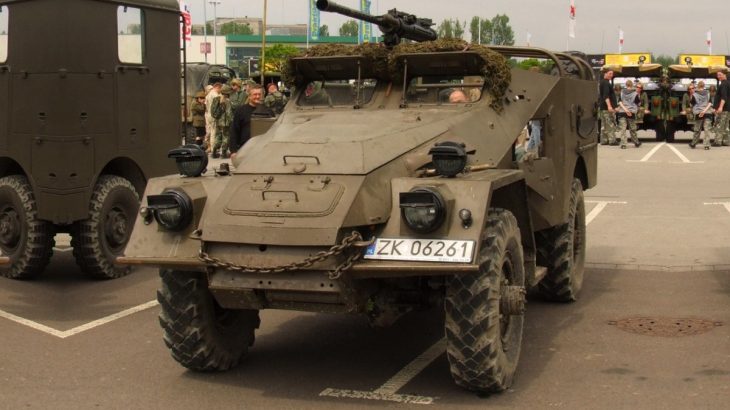 Sovětské vozidlo BTR-40