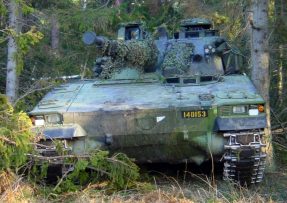 CV9040 ve Švédsku