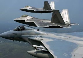 Letka F-35 a F-15
