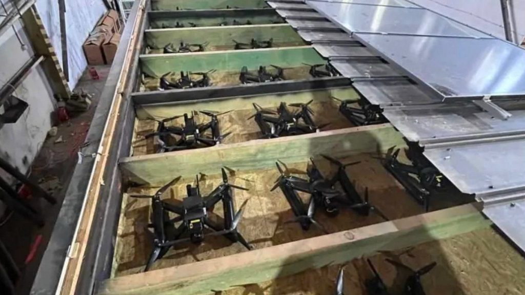 Ukryté FPV drony použité k útoku na letiště