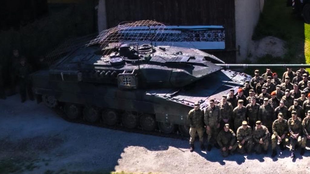 Protidronová ochrana na tanku Leopard 2A7