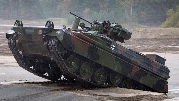 Marder 1A3 zvládne i těžký terén