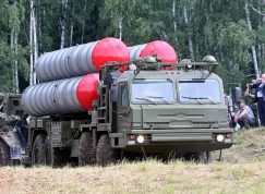 Odpalovací vozidlo ruského S-400