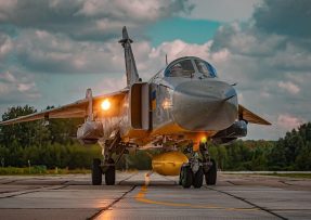 Taktický bombardér Suchoj Su-24M