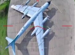 Tupolev Tu-95 na letišti Belaya
