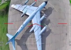 Tupolev Tu-95 na letišti Belaya