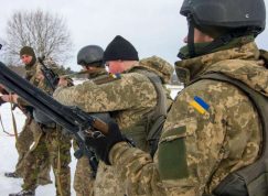 Ukrajinští vojáci v Javorivu