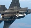 F-35 se střelou AIM-120D3