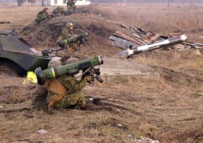 FGM-148 Javelin v odpalu