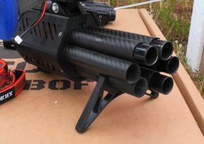 6hlavňový dron Khyzhak Shooter