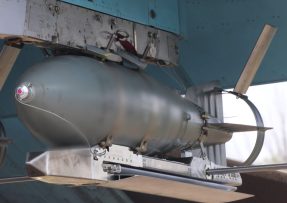 Puma UMPK pod letounem Su-34