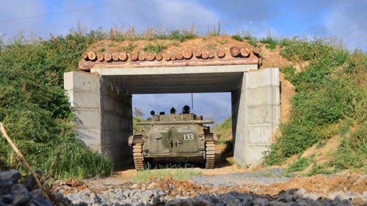 Běloruské opevnění s BMP-2