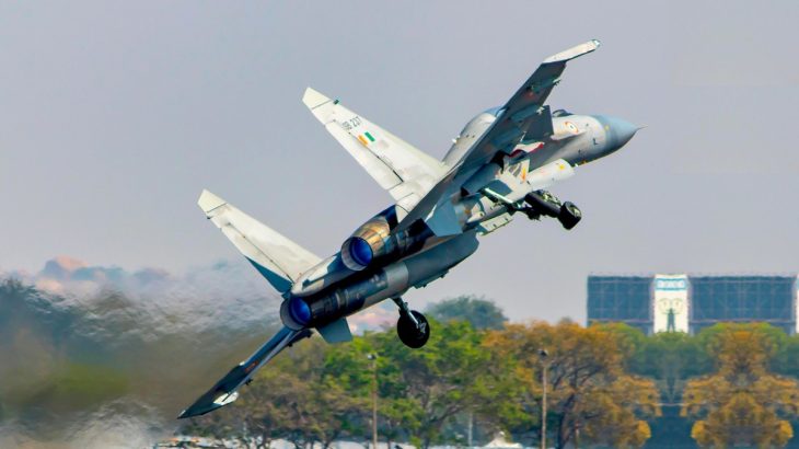 MiG-29 provádí úhybný manévr
