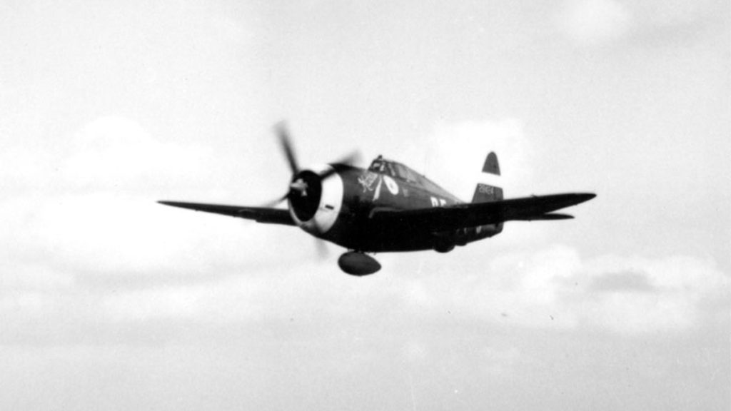 P-47 Thunderbolt s přídavnou nádrži