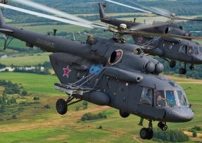 Dva ruské vrtulníky Mil Mi-8