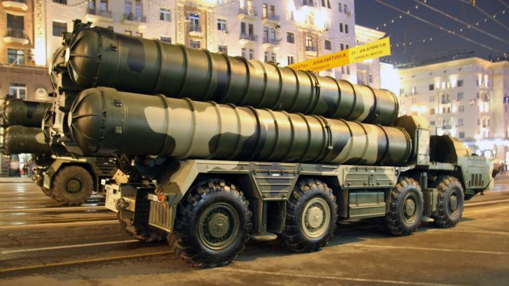 Odpalovací vozidlo S-300 v Moskvě