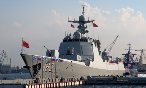 Čínský torpédoborec třídy Type 052D
