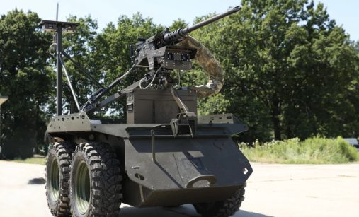 Zmiy Droid 12.7 má kulomet Browning M2